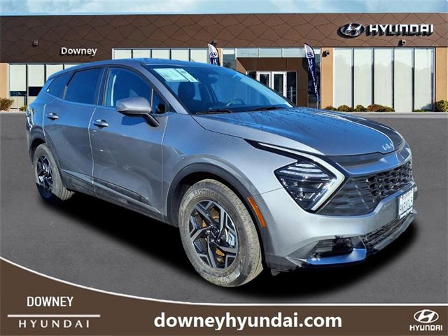 Used 2024 Kia Sportage LX image 3