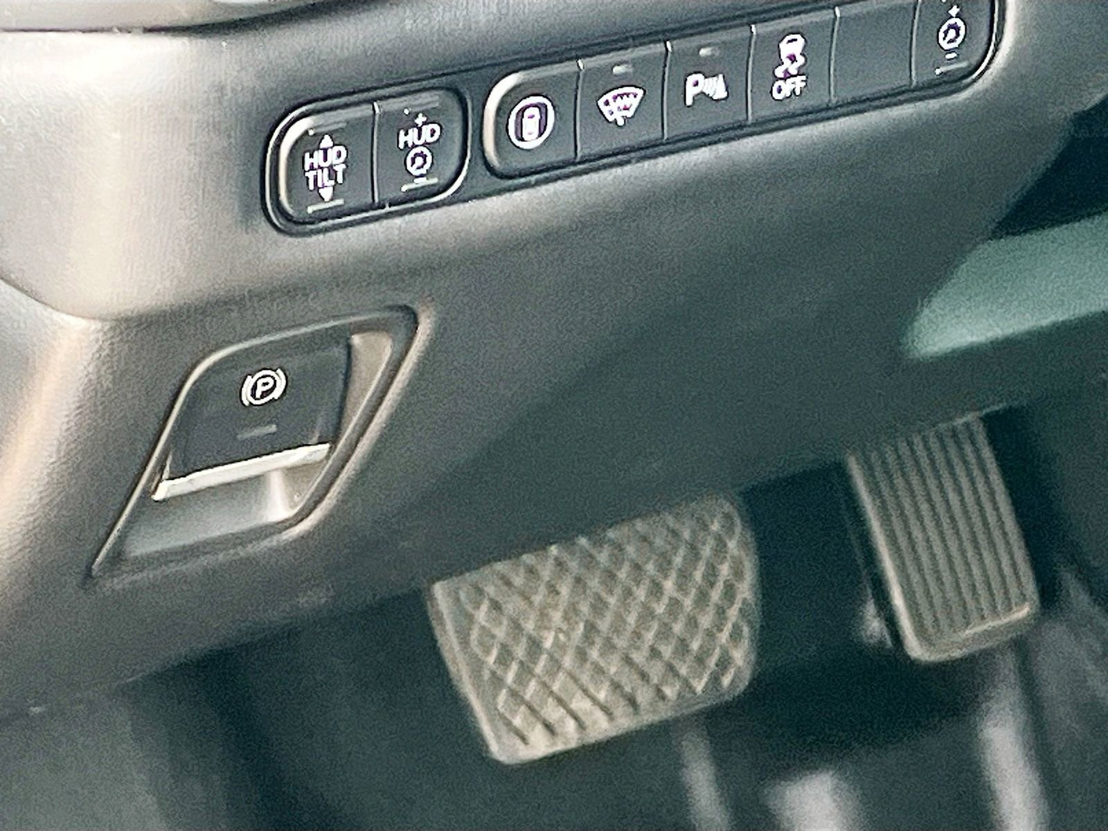 Used 2023 Acura TLX Advance image 10