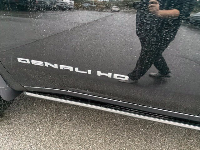 Used 2024 GMC Sierra 2500 Denali w/ Denali Reserve Package AWD/4WD image 7
