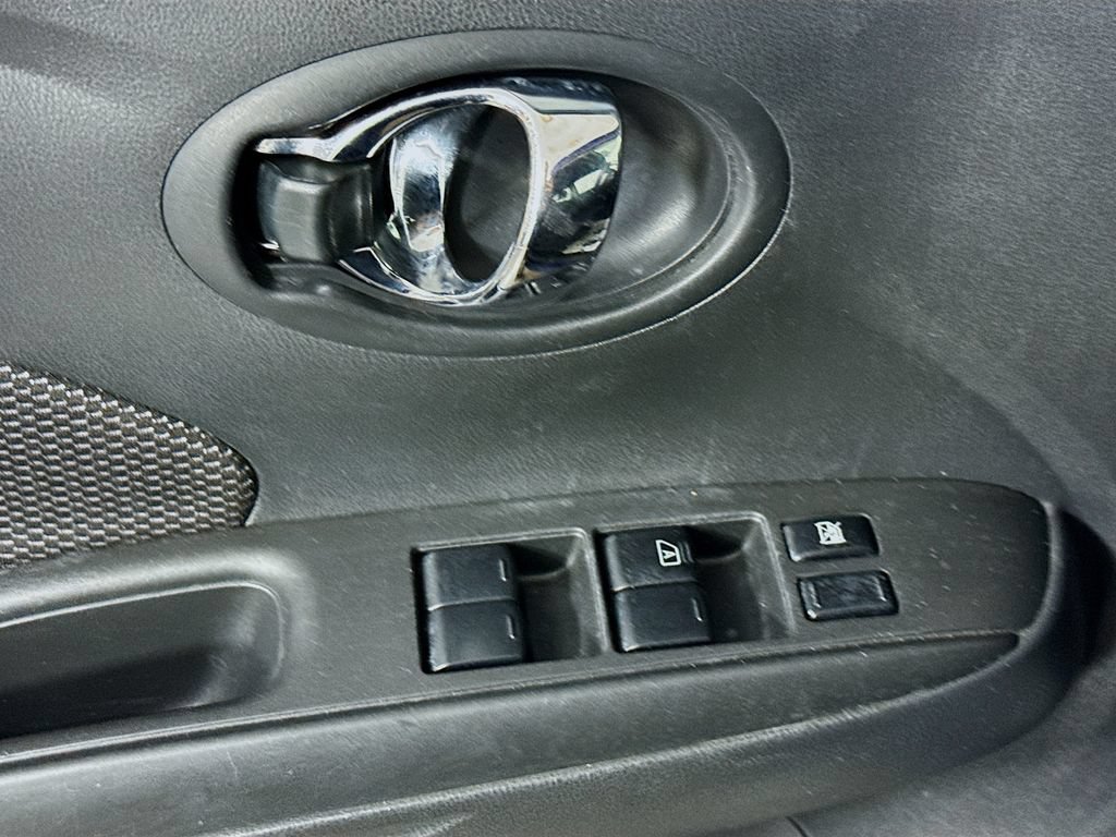 Used 2018 Nissan Versa SV FWD image 19