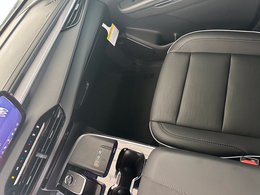 New 2026 Buick Enclave Sport Touring w/ Power Package FWD image 25