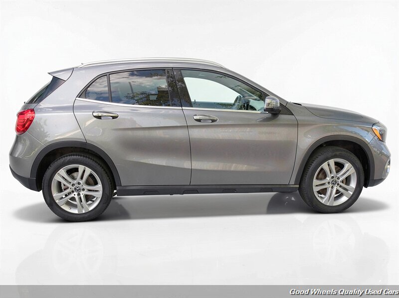 Used 2020 Mercedes-Benz GLA 250 4MATIC image 4