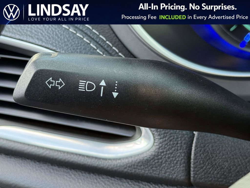 Used 2019 Chrysler Pacifica Limited w/ Advanced Safetytec Group FWD image 23