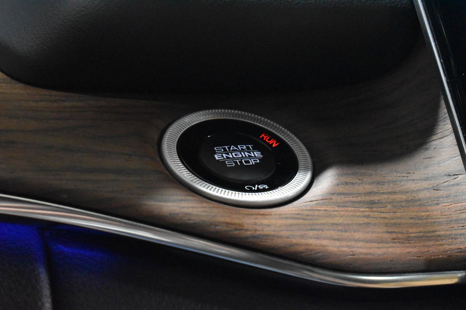 Used 2023 Jeep Grand Cherokee L Summit w/ Advanced Protech Group IV image 16