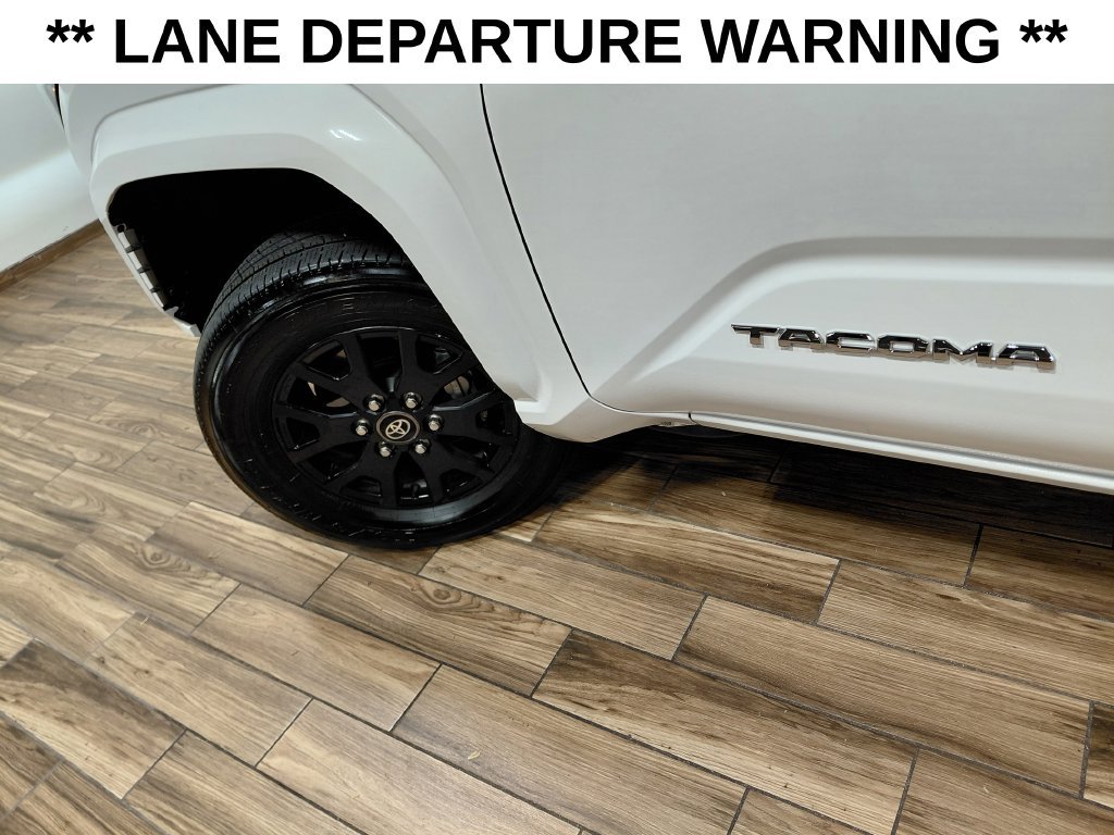 Used 2026 Toyota Tacoma SR5 AWD/4WD image 8