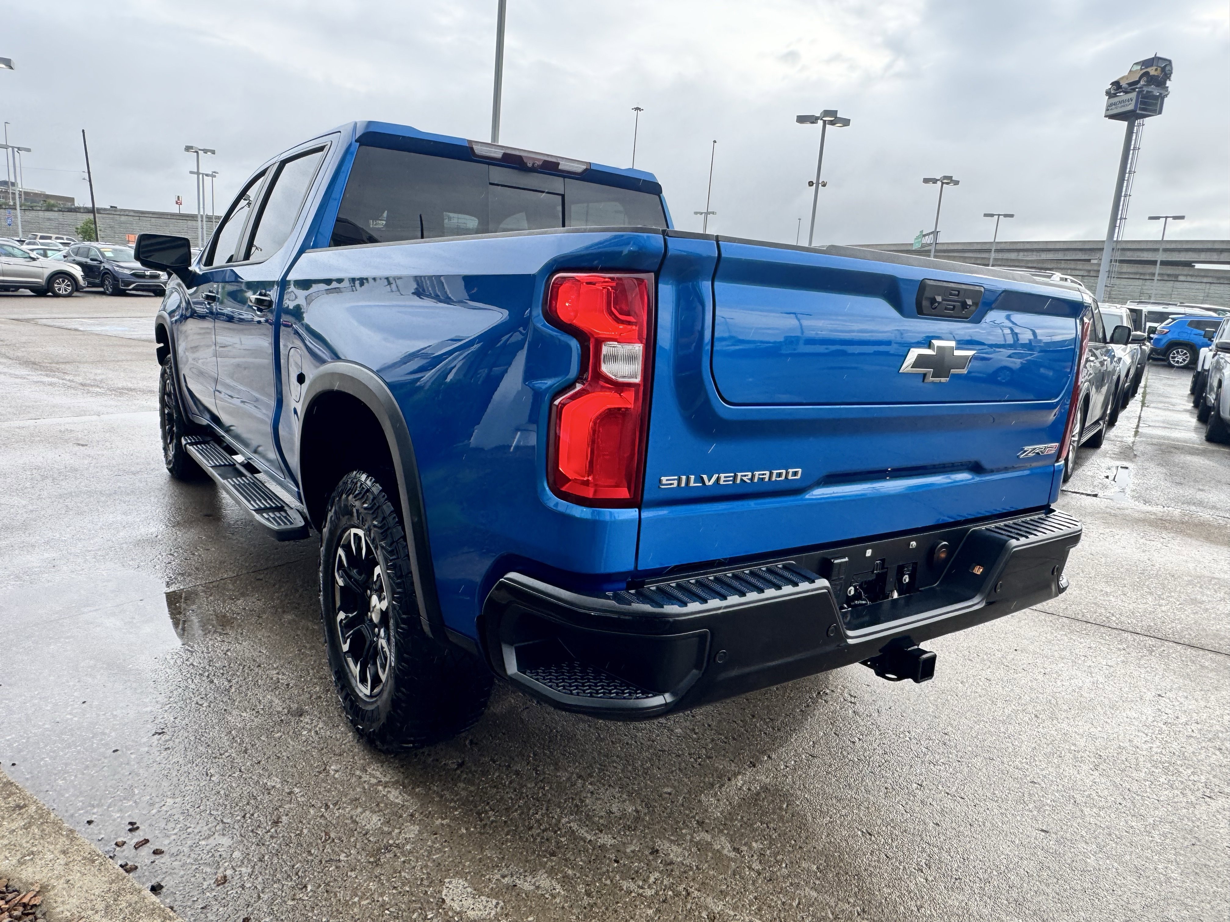 Used 2022 Chevrolet Silverado 1500 ZR2 w/ Technology Package AWD/4WD image 5