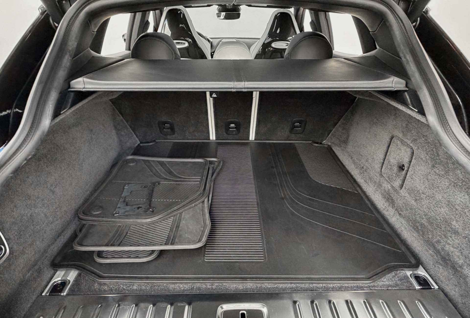 Used 2025 Aston Martin DBX 707 AWD/4WD image 19