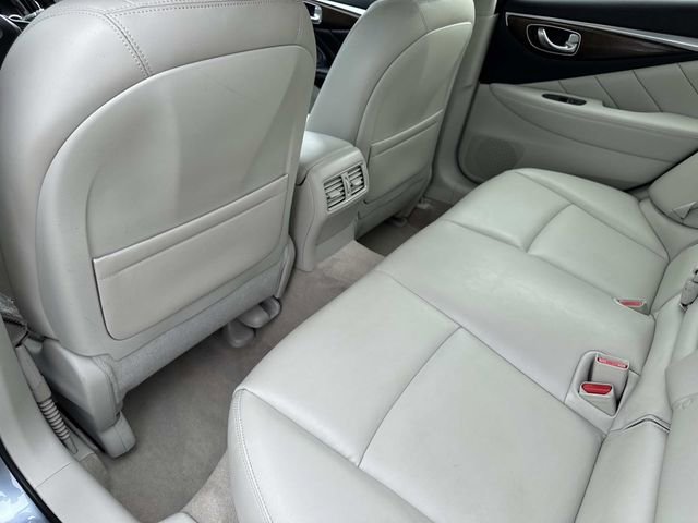 Used 2019 INFINITI Q50 Luxe w/ Essential Package (3.0T Luxe) AWD/4WD image 14