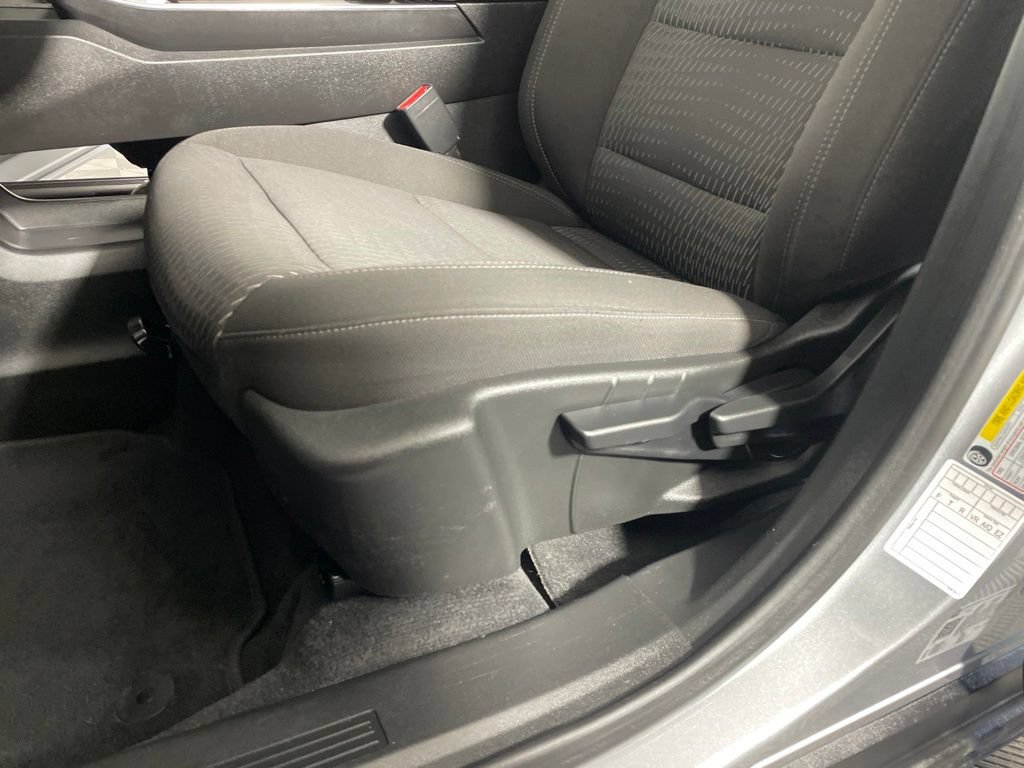 Used 2025 Chevrolet Equinox LT AWD/4WD image 11