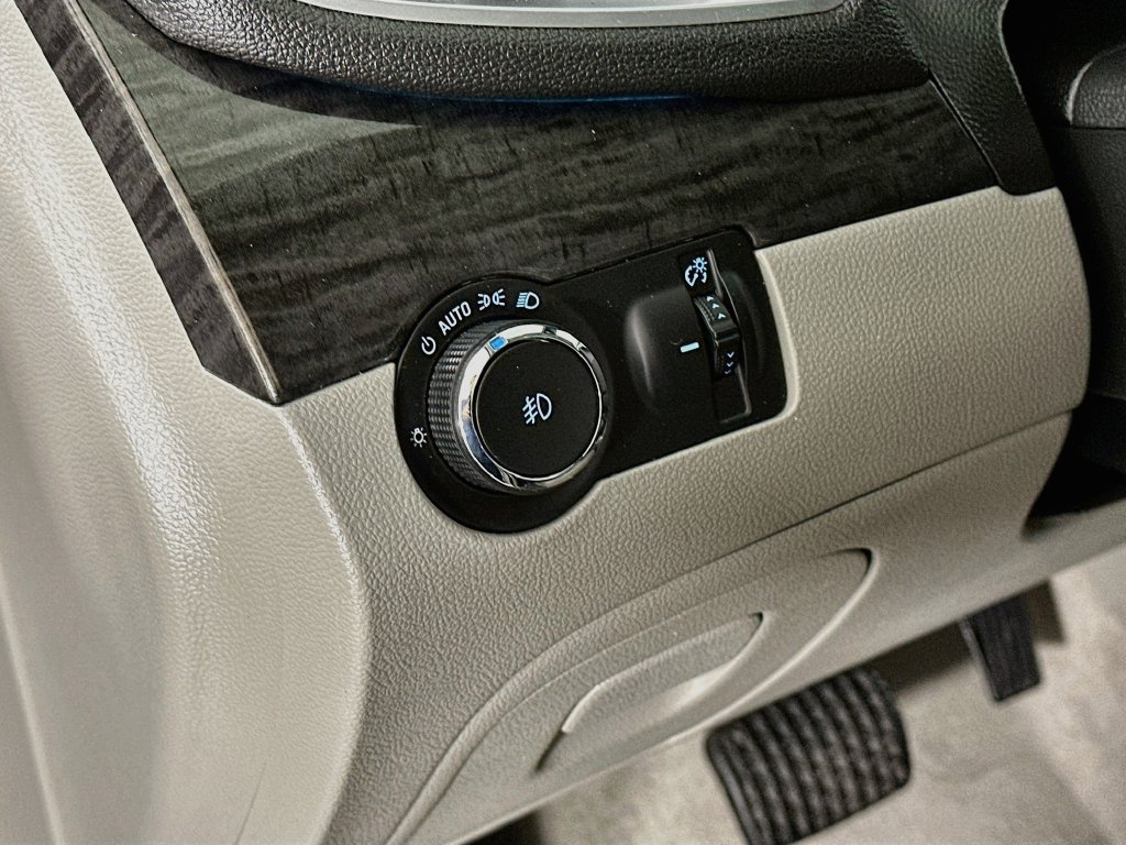 Used 2015 Buick Encore Convenience FWD image 20