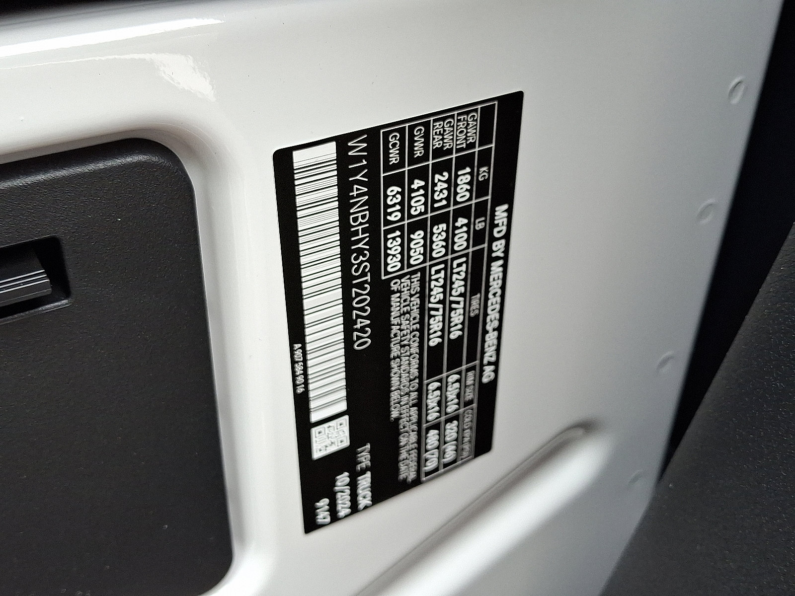 New 2025 Mercedes-Benz Sprinter 2500 image 21