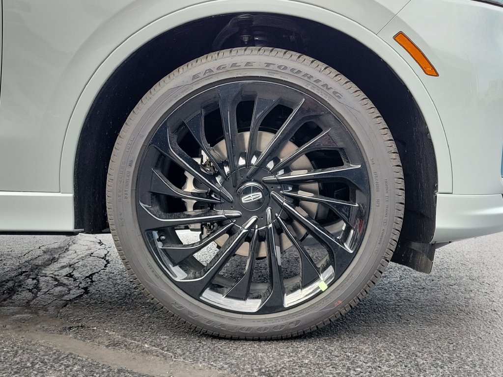 New 2027 Lincoln Aviator Reserve AWD/4WD image 9