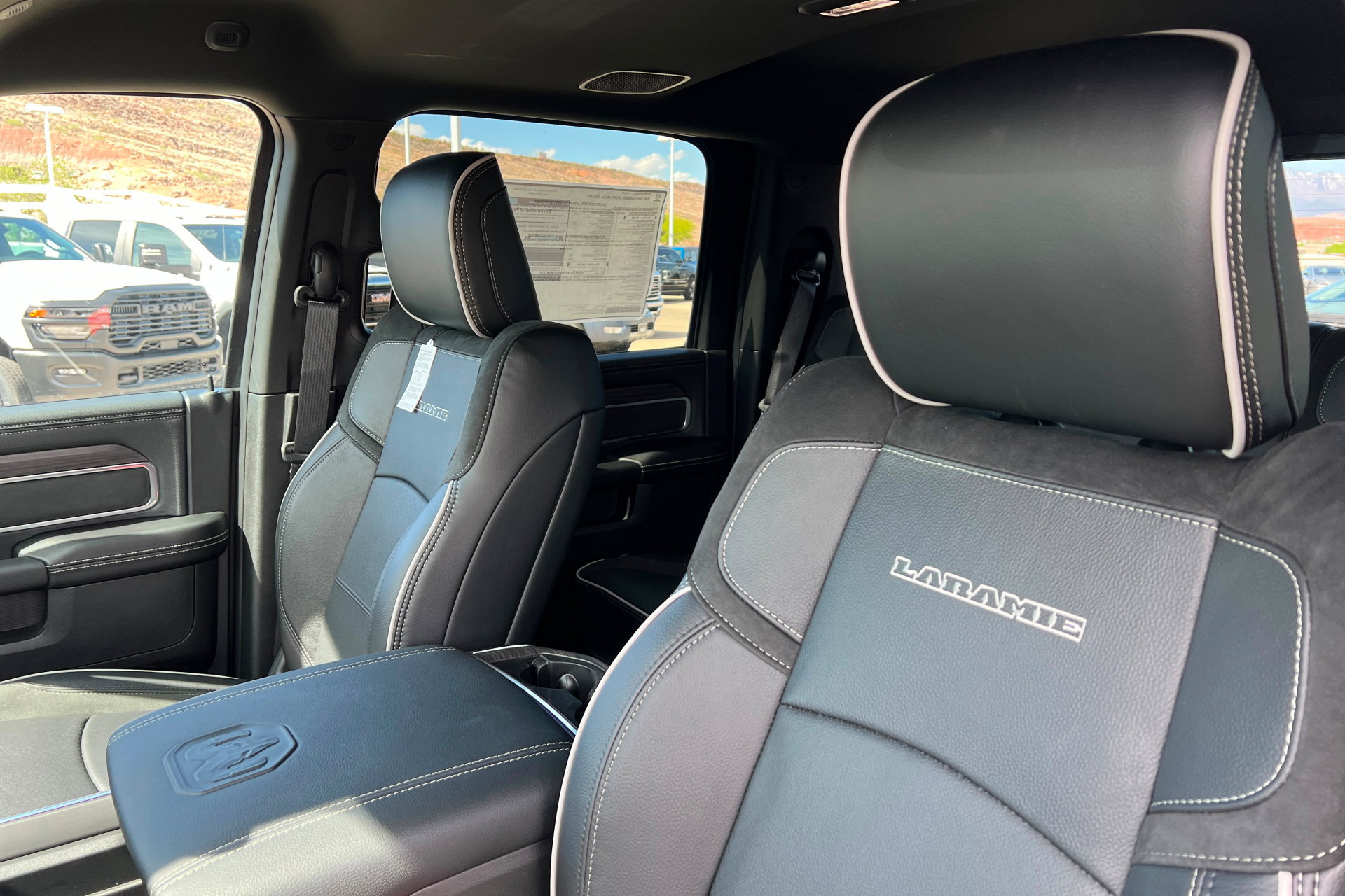 New 2026 RAM 3500 Laramie AWD/4WD image 16