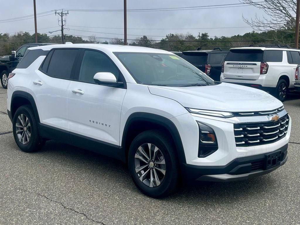 New 2026 Chevrolet Equinox LT w/ Safety and Technology Package AWD/4WD image 8