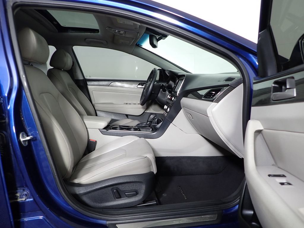 Used 2018 Hyundai Sonata Limited w/ Cargo Package image 32