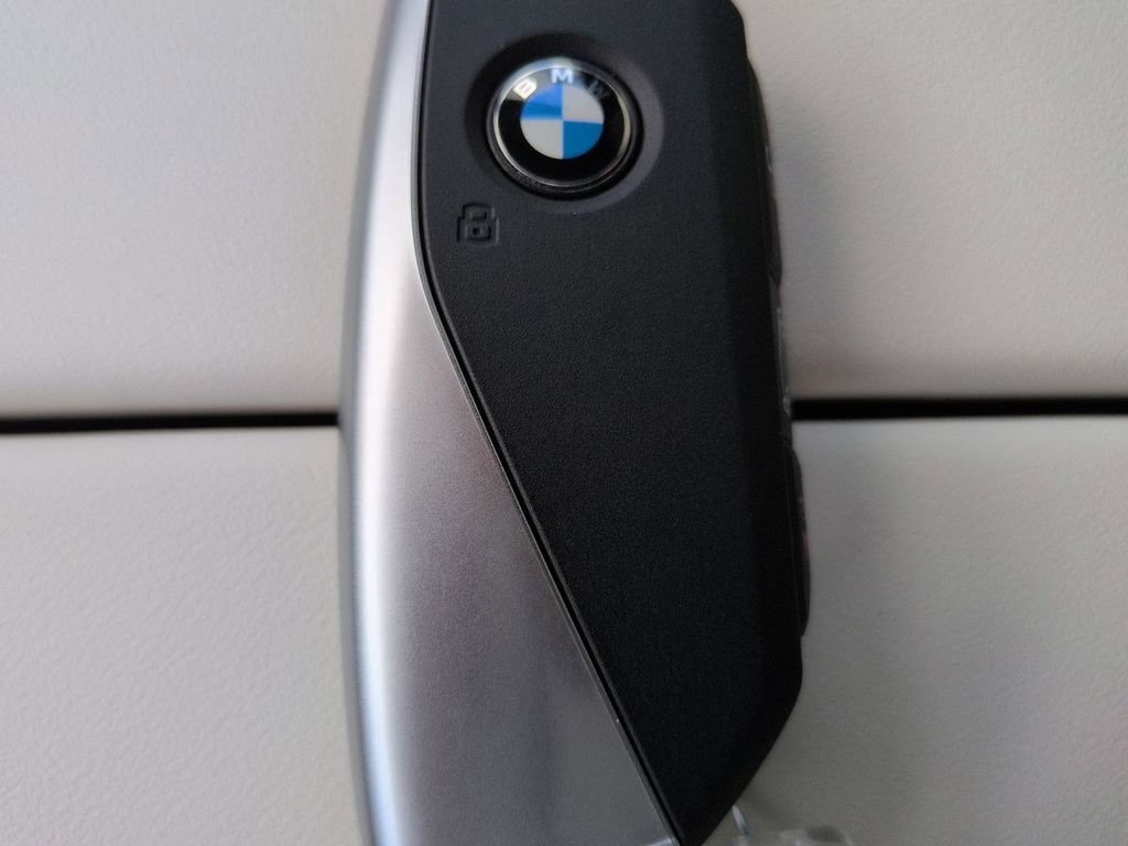 New 2027 BMW 530i RWD image 30