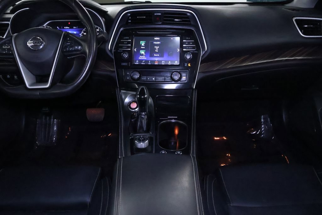 Used 2017 Nissan Maxima Platinum w/ Interior Lighting Package image 18