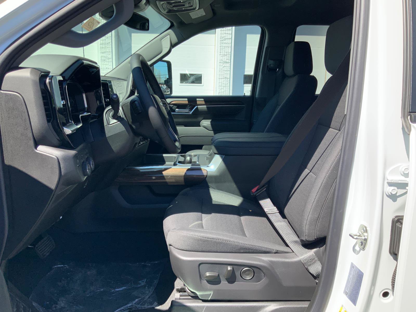 New 2026 Chevrolet Silverado 2500 LT w/ Trail Boss Package AWD/4WD image 10