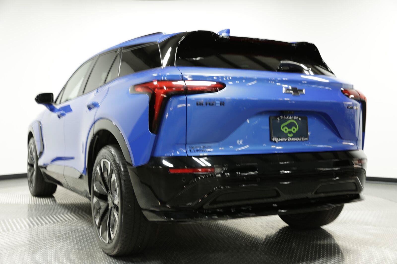 Certified 2024 Chevrolet Blazer EV RS AWD/4WD image 28