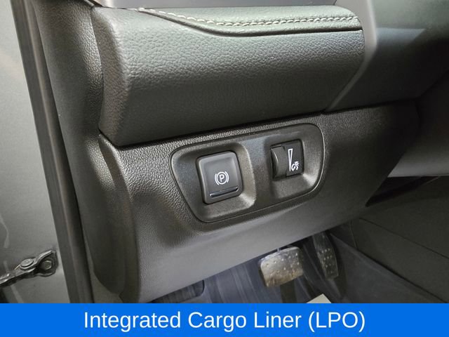 Used 2023 GMC Acadia SLE w/ Driver Convenience Package image 17