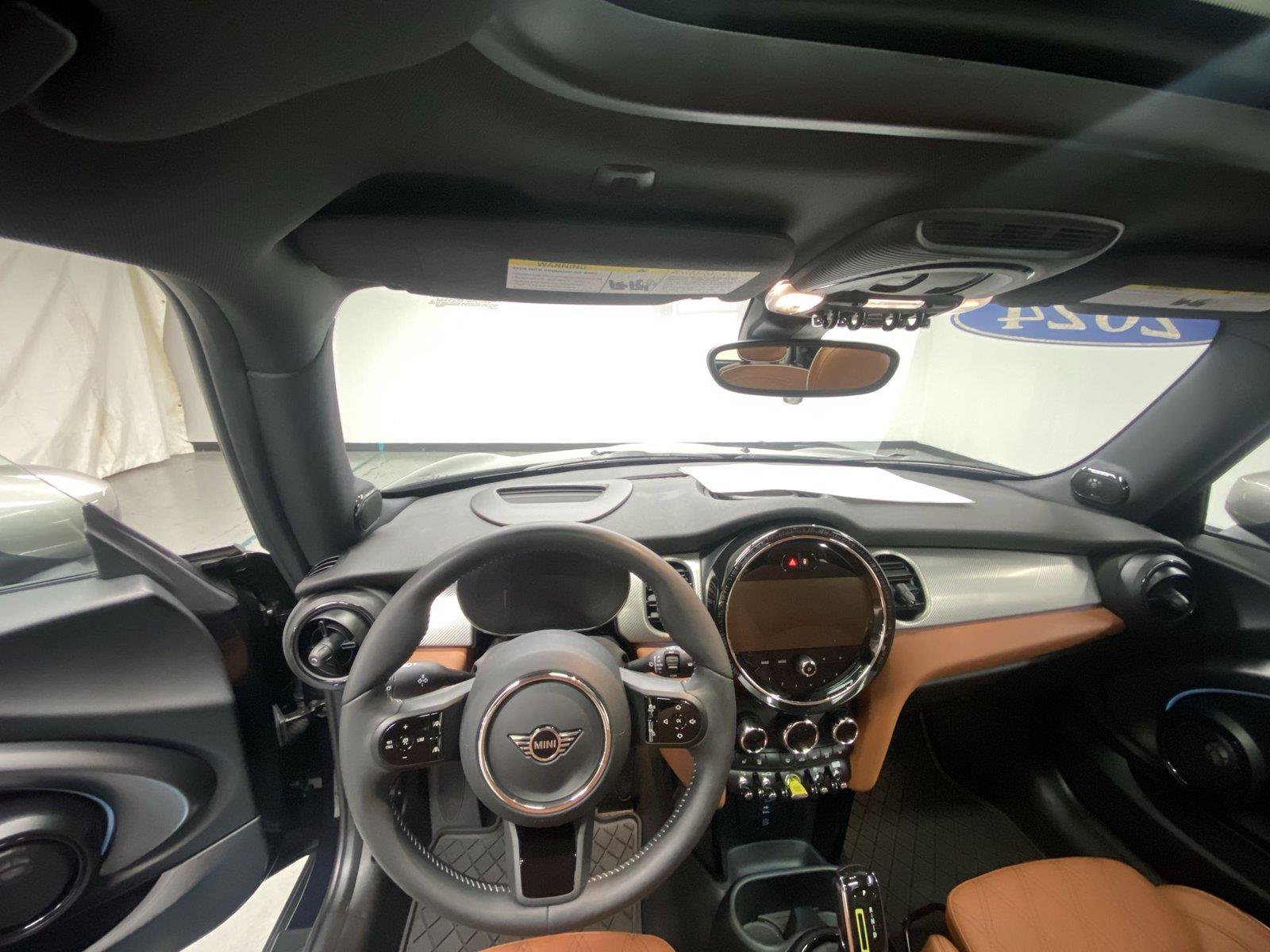 Used 2024 MINI Cooper SE FWD image 31