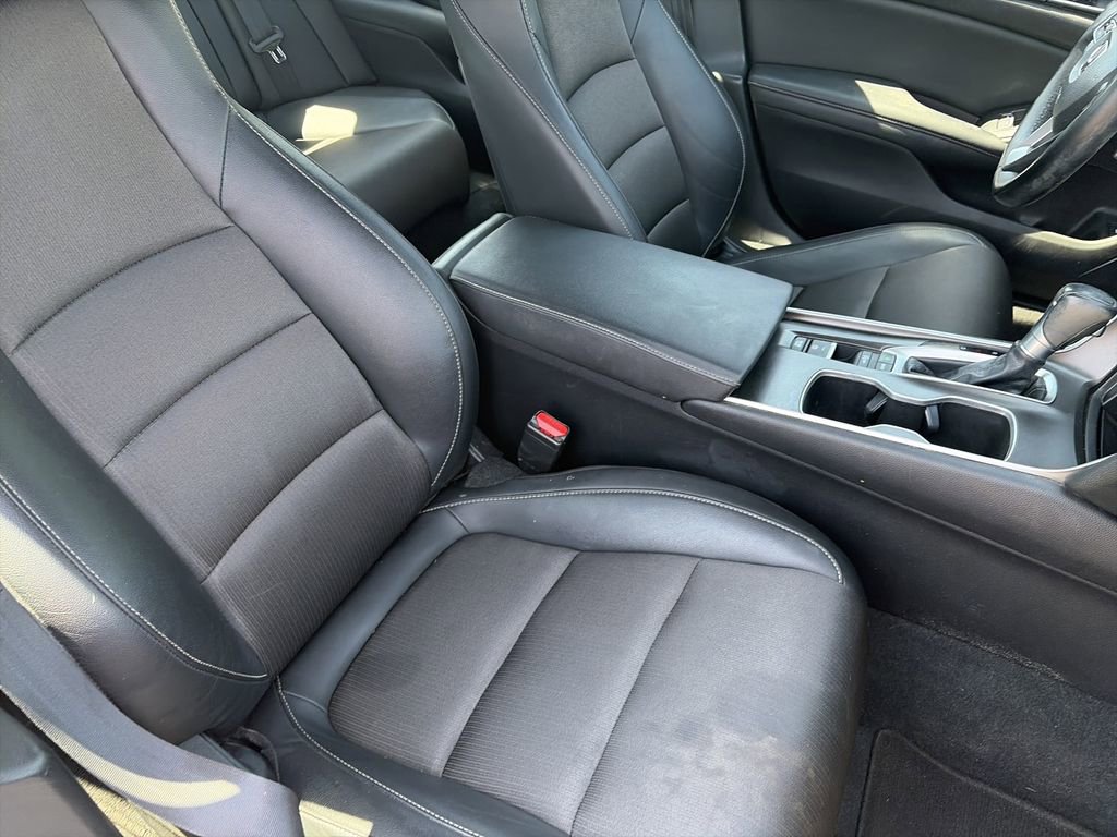 Used 2022 Honda Accord Sport image 32