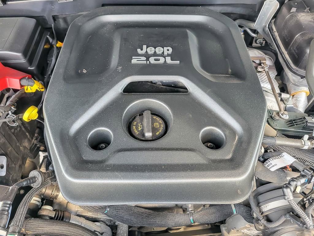 Used 2022 Jeep Wrangler Unlimited Sahara AWD/4WD image 24