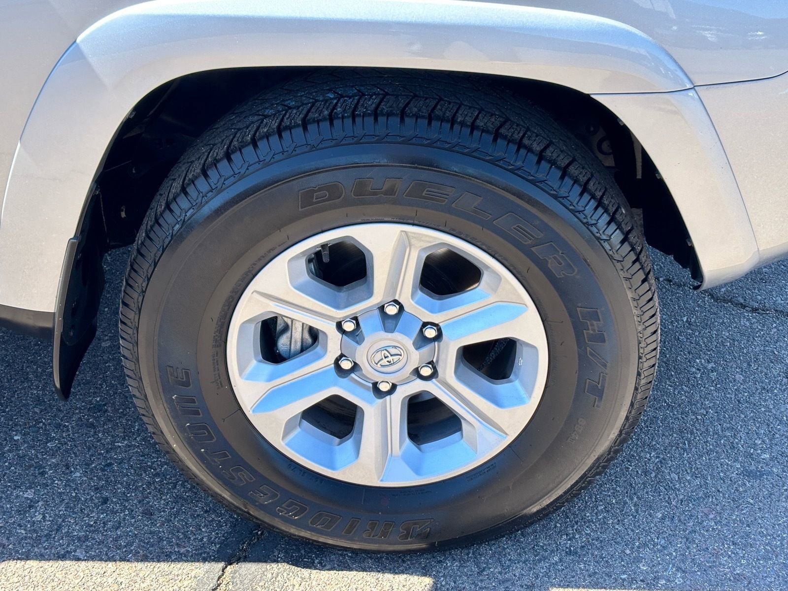 Used 2023 Toyota 4Runner SR5 Premium w/ Moonroof Package RWD image 8