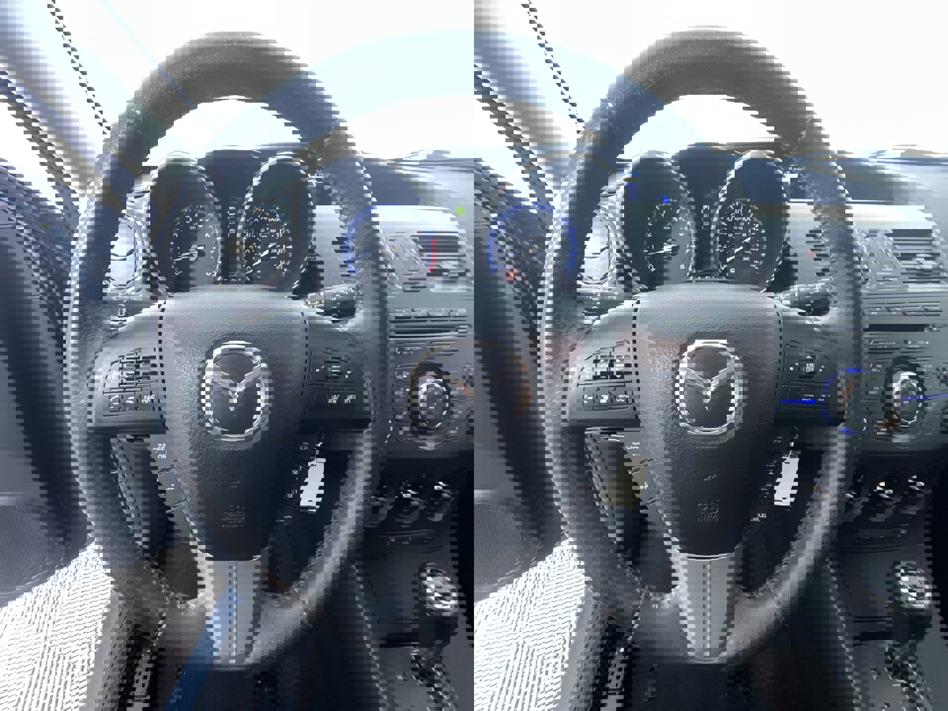 Used 2012 MAZDA MAZDA3 i Touring image 15