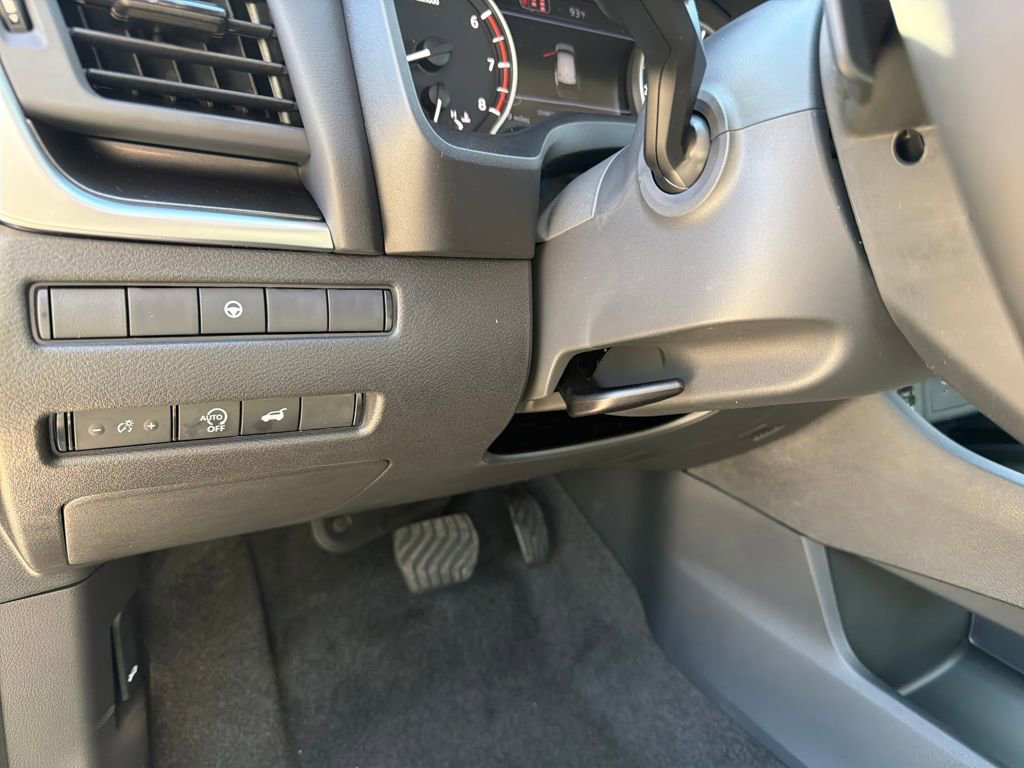 New 2026 Nissan Rogue SV image 18