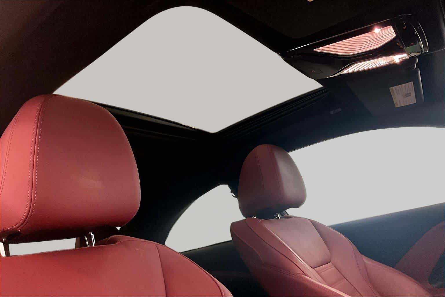 Used 2023 BMW 230i Coupe w/ Premium Package RWD image 12