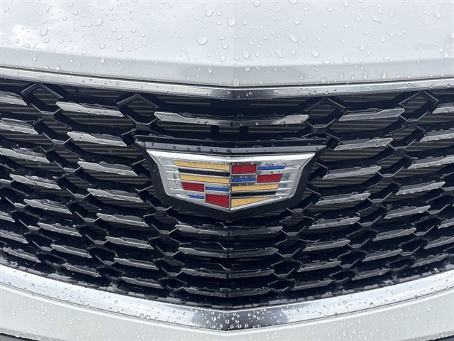 Certified 2023 Cadillac XT4 Luxury w/ Cold Weather Package image 30