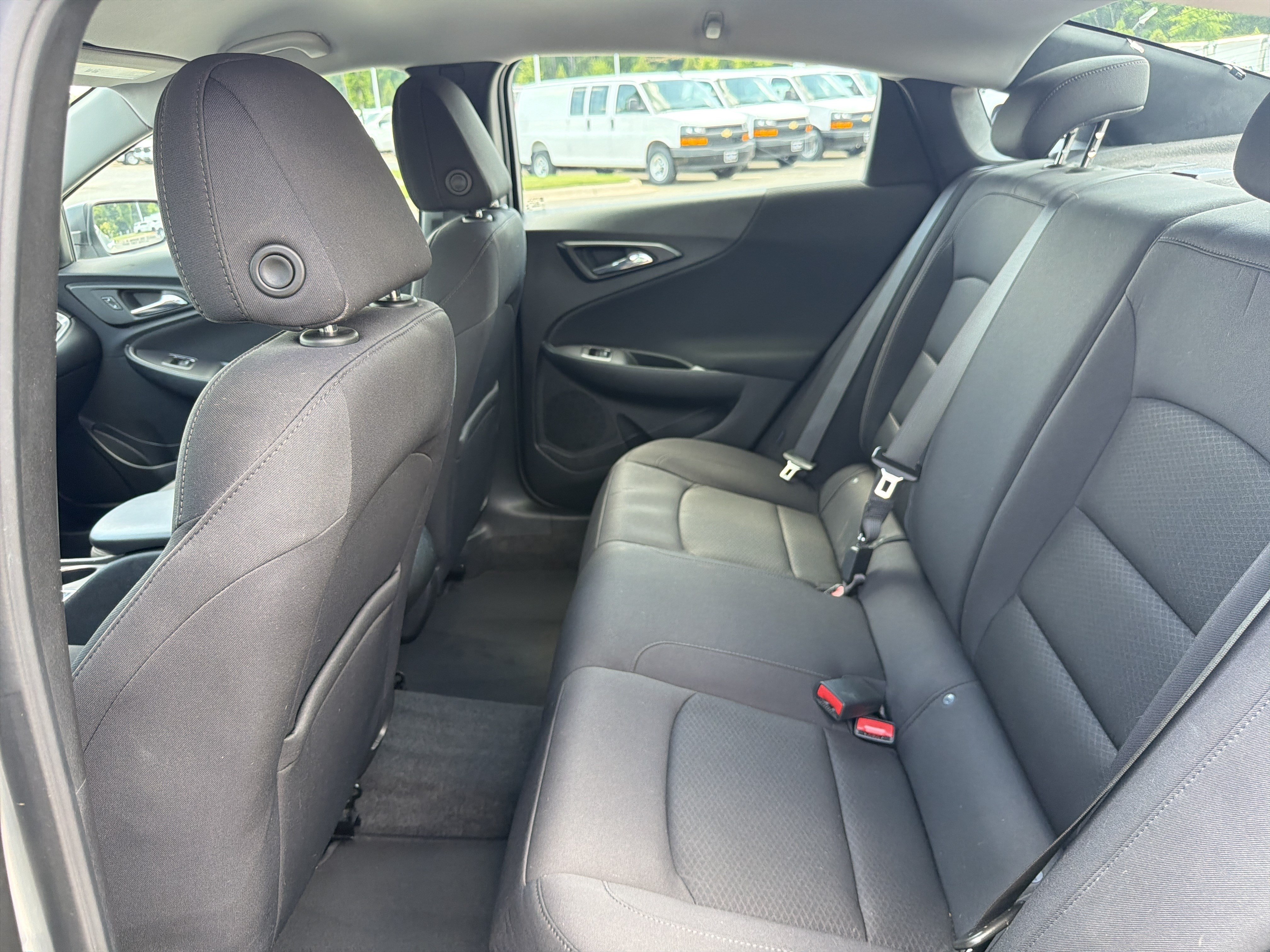 Used 2021 Chevrolet Malibu LS FWD image 30