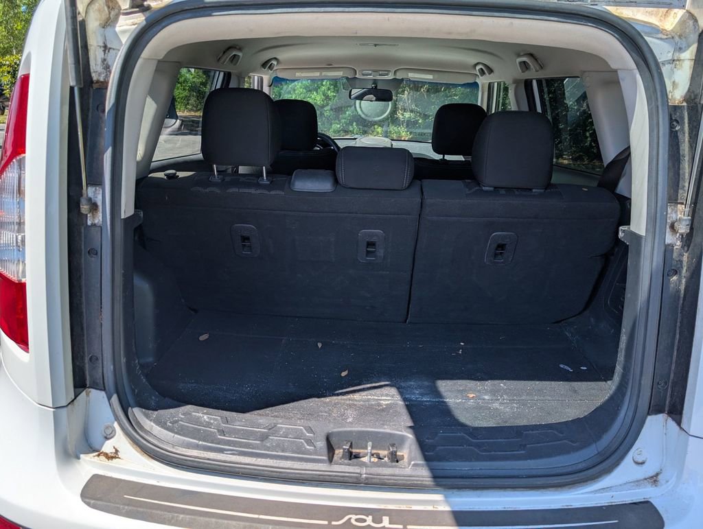 Used 2012 Kia Soul + FWD image 23