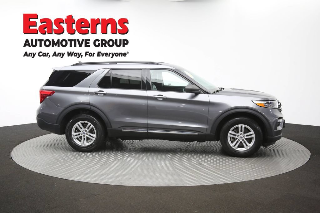 Used 2023 Ford Explorer XLT w/ Equipment Group 202A AWD/4WD image 45