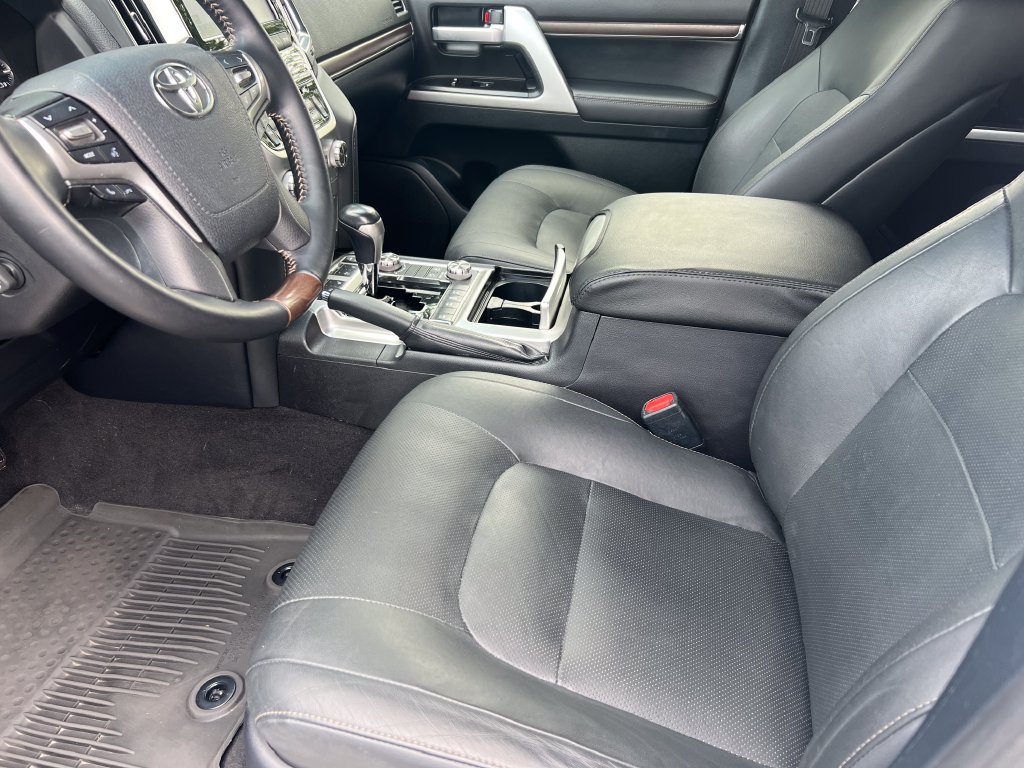 Used 2021 Toyota Land Cruiser Heritage Edition AWD/4WD image 10