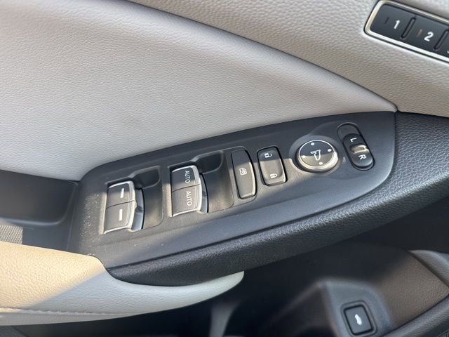 Used 2018 Honda Accord Touring image 13