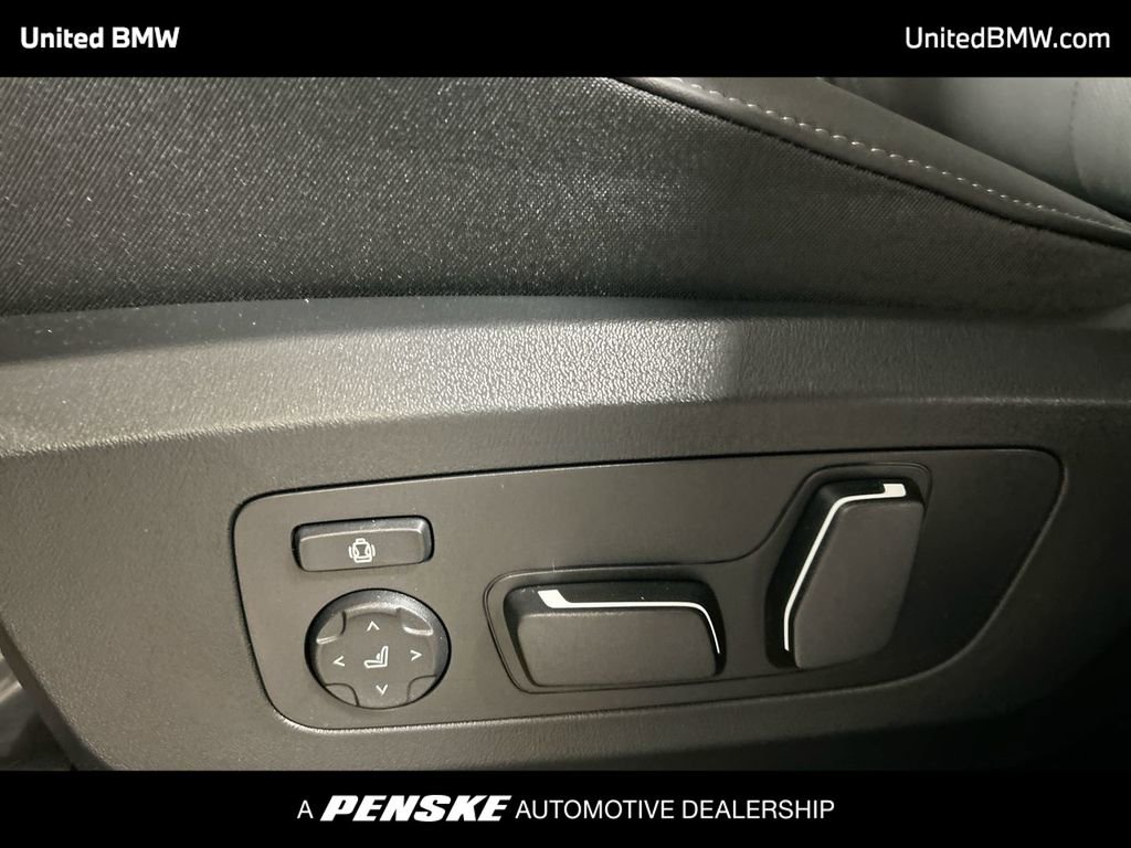 Used 2025 BMW X3 xDrive30i w/ Premium Package AWD/4WD image 12