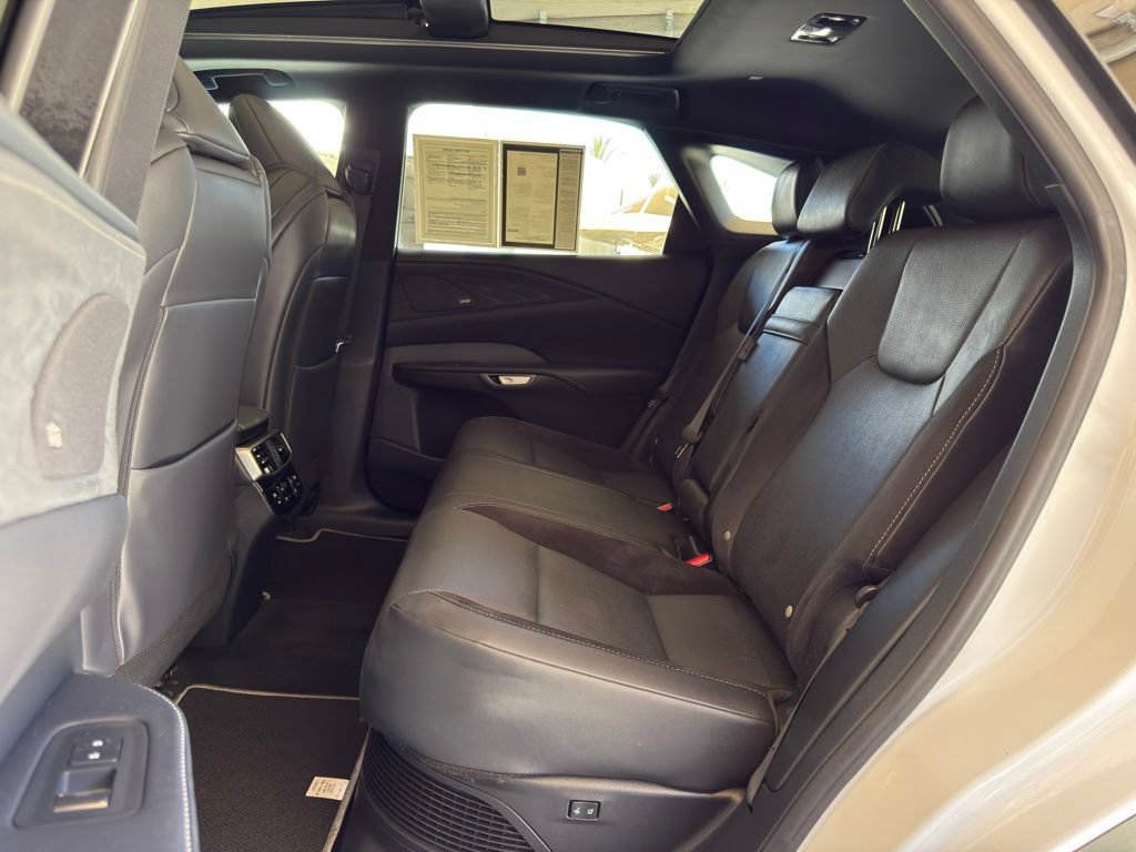 Used 2023 Lexus RX 500h F Sport w/ Cold Area Package AWD/4WD image 19
