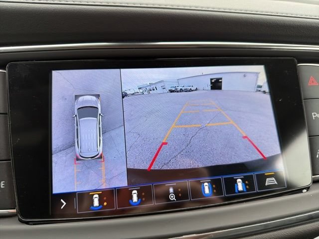 Used 2021 Buick Enclave Avenir w/ Avenir Technology Package FWD image 19