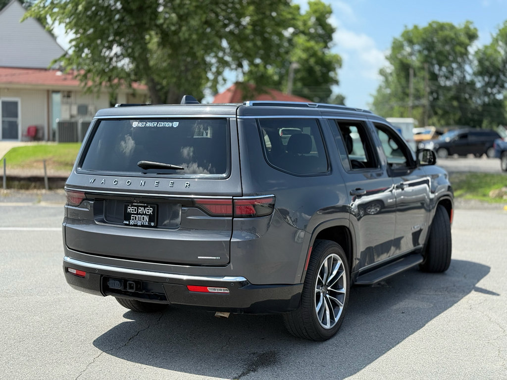 Used 2022 Jeep Wagoneer Series III w/ Flexible Seating Group RWD image 7