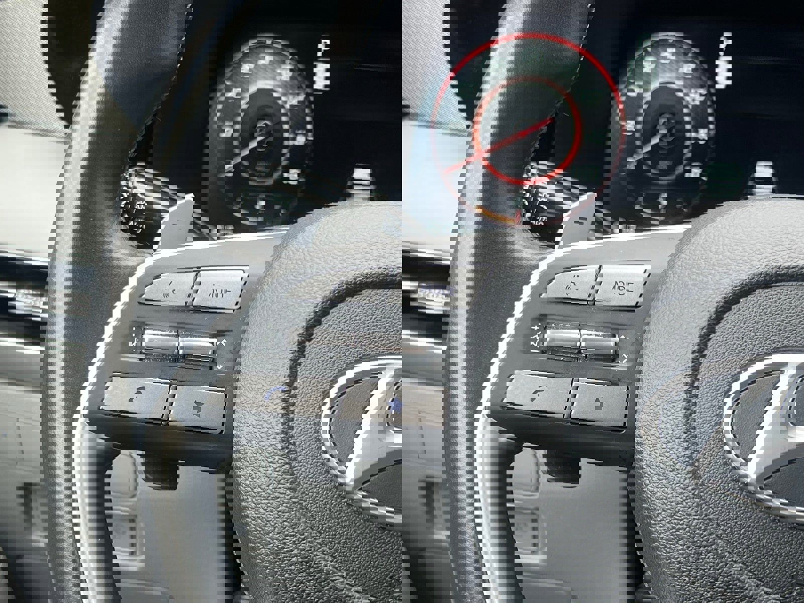 Certified 2024 Hyundai Palisade SEL image 33