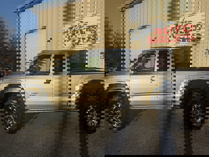 Used 2013 Toyota Tacoma 4x4 Access Cab V6 image 15