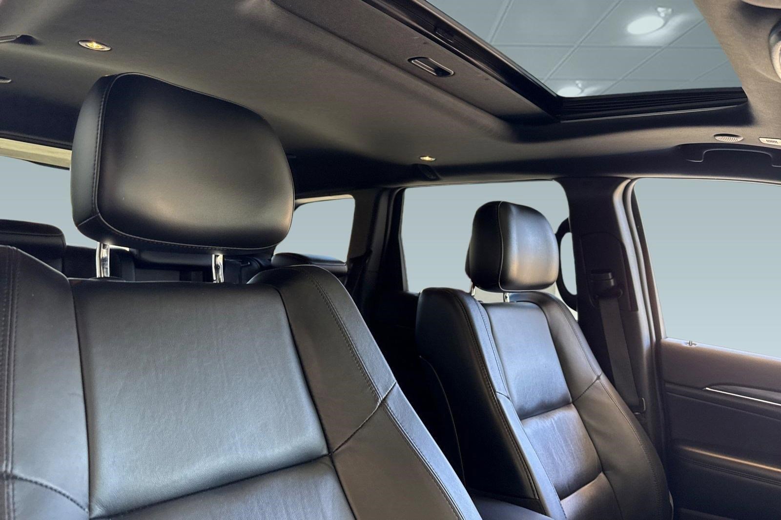 Used 2019 Jeep Grand Cherokee Limited AWD/4WD image 15