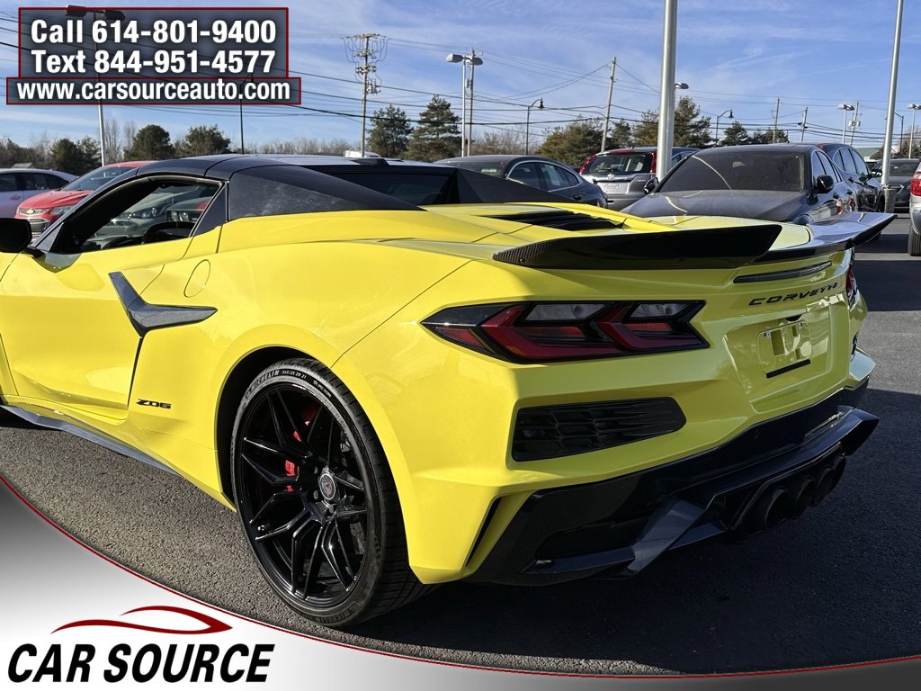 Used 2023 Chevrolet Corvette Z06 w/ Stealth Interior Trim Package image 5
