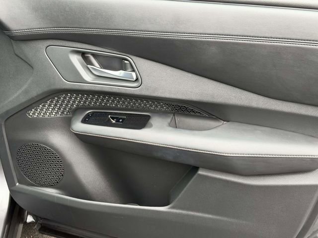 Used 2023 Nissan Ariya FWD image 8