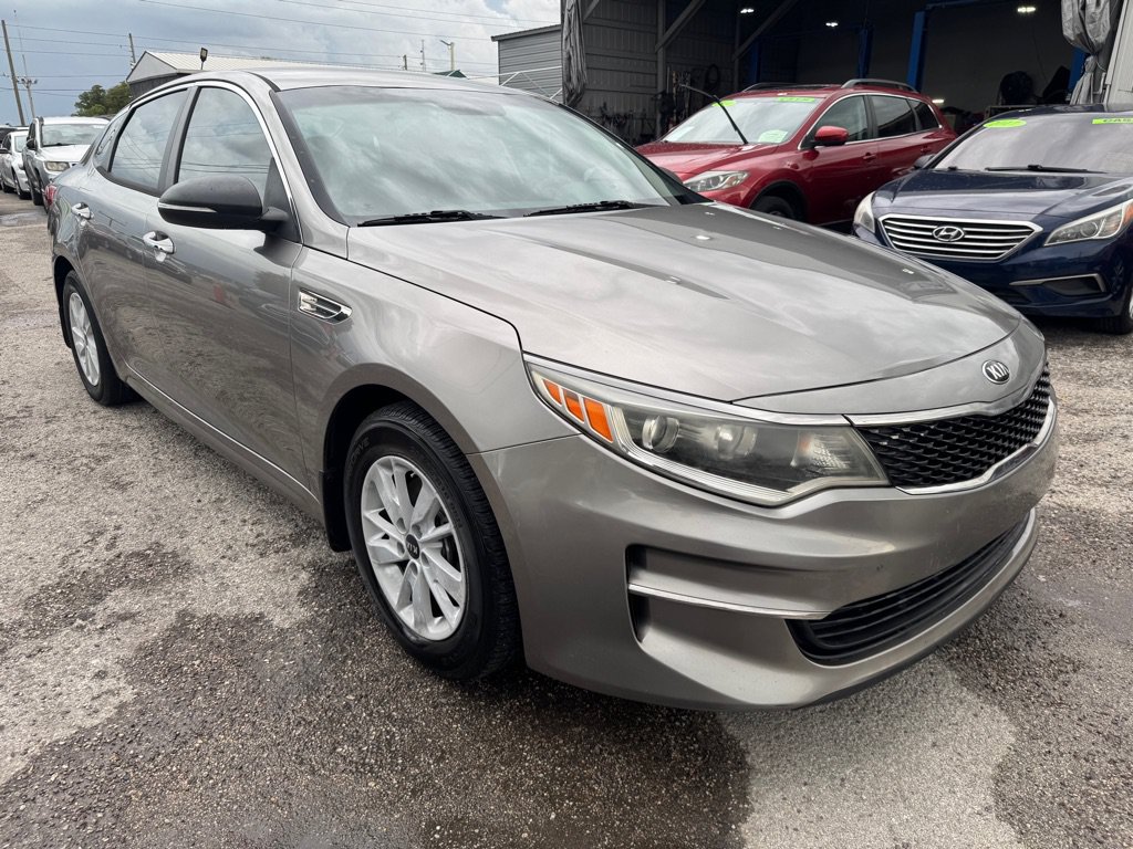 Used 2017 Kia Optima LX w/ Convenience Plus Package FWD image 14