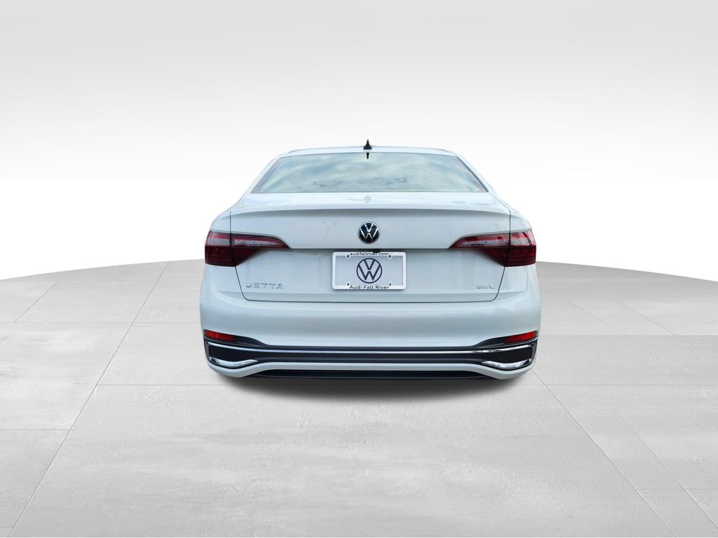 Certified 2024 Volkswagen Jetta SEL FWD image 4
