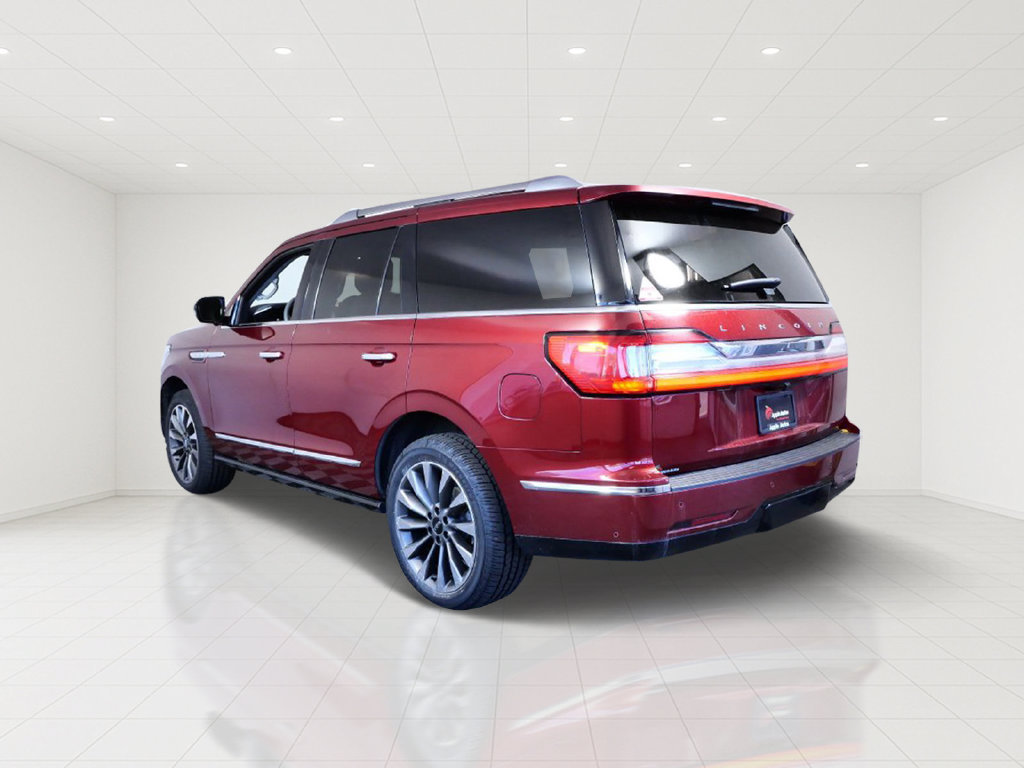 Used 2019 Lincoln Navigator Select w/ Technology Package AWD/4WD image 4