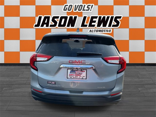 Used 2024 GMC Terrain SLE image 5